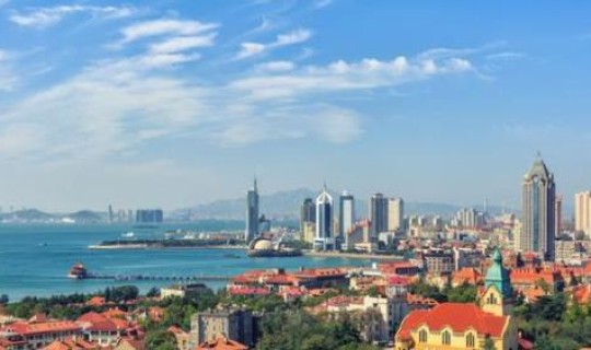 青岛哪个区最繁华人口密度大，青岛住在哪个区比较好