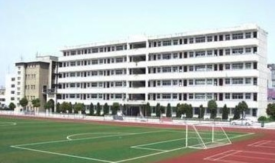 湖北航空职业学校，湖北航空航天职业技术学院