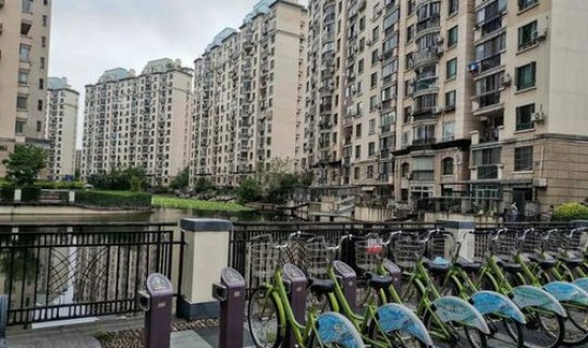 上海封了几个小区，上海最大的小区是哪个小区