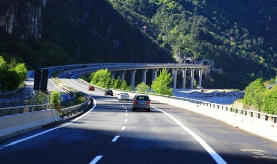 高速公路免费2021年春节北京？2019年春节是几月几号