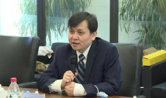 张文宏 留在上海 上海医生张文宏简介
