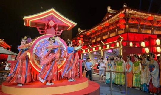 西安大唐不夜城还开放吗？大唐不夜城几点去最好