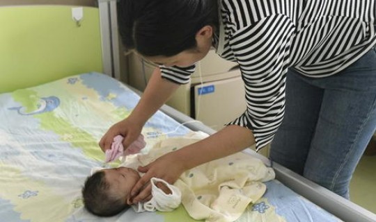 郑州4个月大婴儿？四个月宝宝多少斤