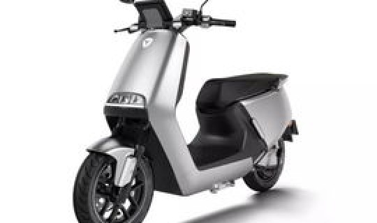 雅迪2014年出了哪些款(雅迪速迈老款图片)