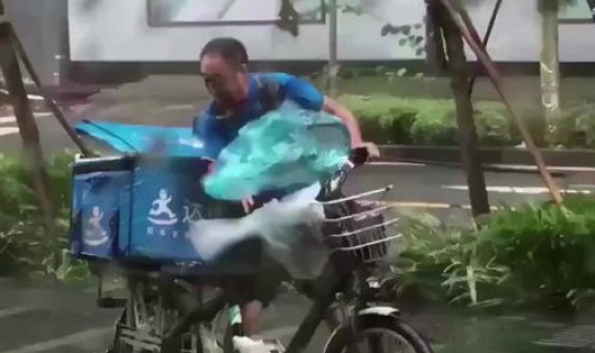 台风天快递还送吗？台风天气还应该点外卖吗