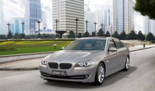 宝马车加满油后油表显示不满？宝马5系油箱加满油表显示不满怎么回事