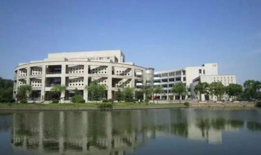 浙江工商大学是几本 杭州工商学院是几本