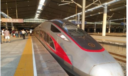 西安北站发送旅客，西安北站一天多少趟车