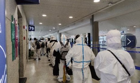 浦东机场人员确诊，浦东机场排队情况