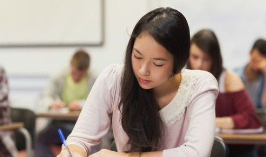 北京的大学生多少人？武汉大学生多少人