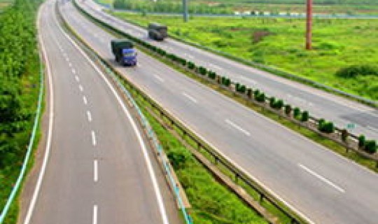 清明放假期间高速免费吗(高速公路节假日通行免费规定)