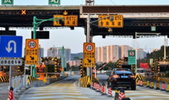 五一劳动节是否免过路费 高速免过路费吗