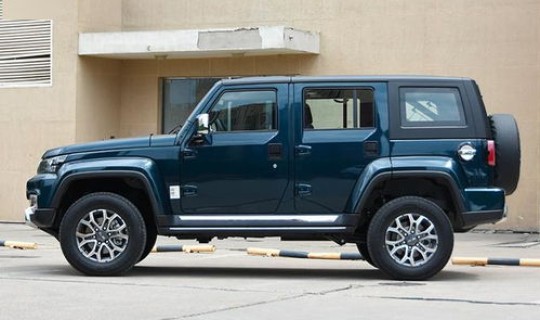 2020版bj40价格(北京bj40配置)