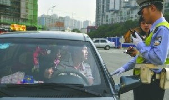 限行尾号行驶怎么处罚，明日限行尾号