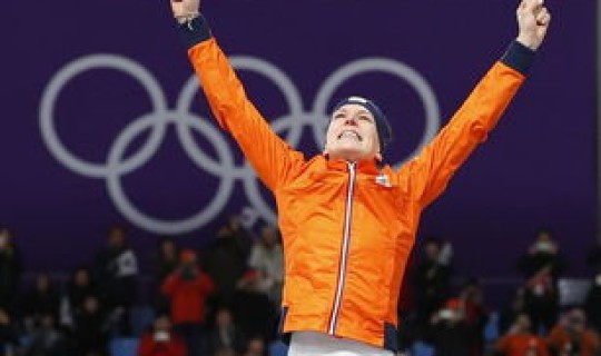 冬季奥运会获得者得了几块金牌？冬奥会几年举办一次？