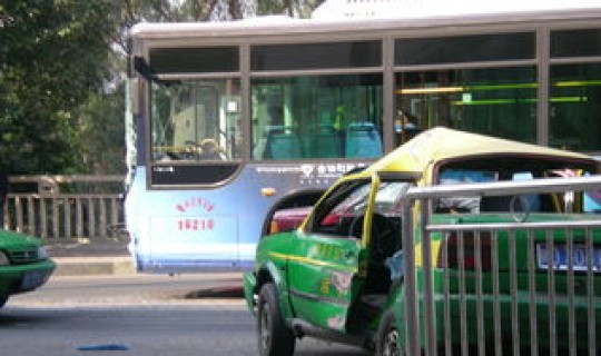 现在坐公交安全不，坐公交车哪个位置最好