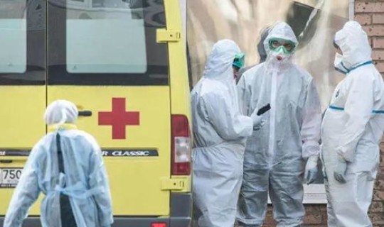 第二年疫情更严峻	，世卫负责人表示第二年疫情形势可能更为严峻