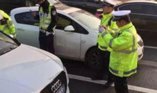 西安今天限行的尾号 西安今天的限号是多少 西安今天限行的尾号 西安今天的限号是多少