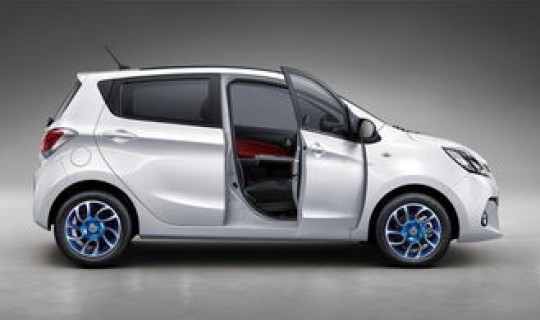 长安奔奔2025款燃油版(长安新能源2025目标30万辆)